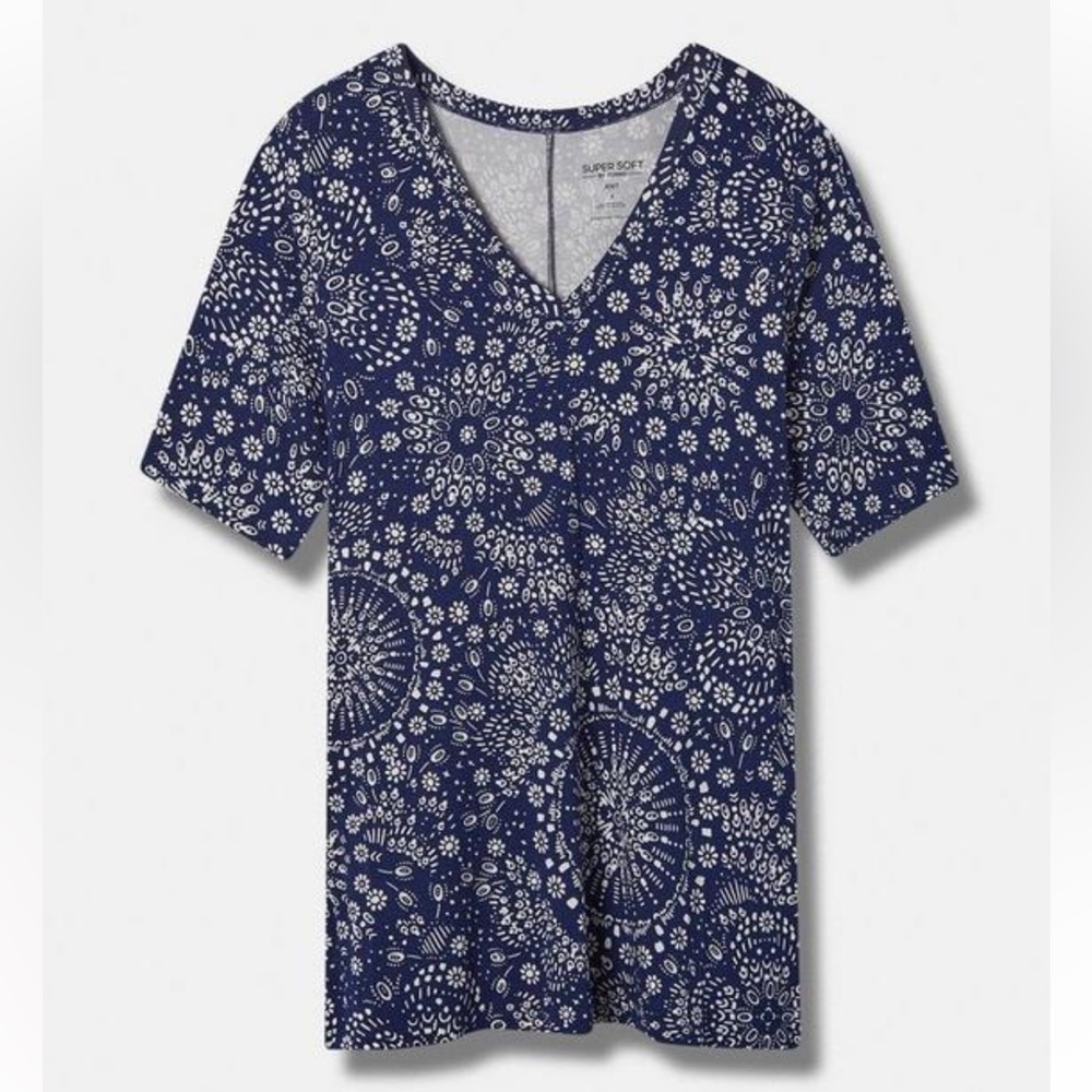 Torrid Favorite Tunic Super Soft V Neck Side Slit Tee